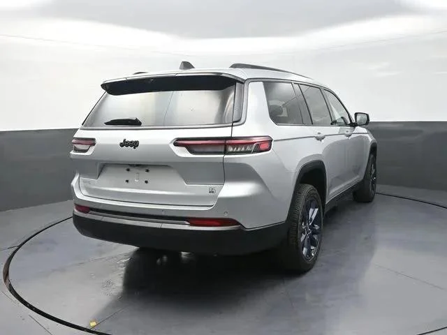 New 2026 Silver Zynith Jeep 85th Anniversary Edition image 9