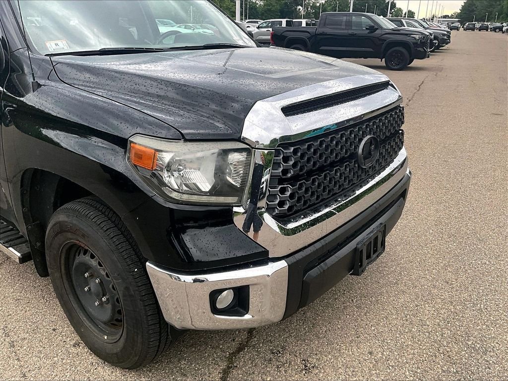 Certified Used 2018 Black Toyota SR5 image 8