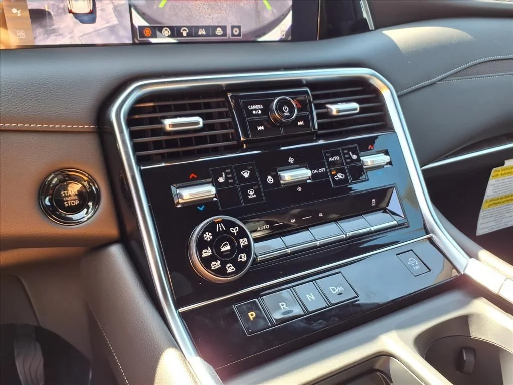 2026 Nissan Armada SL - Photo 7