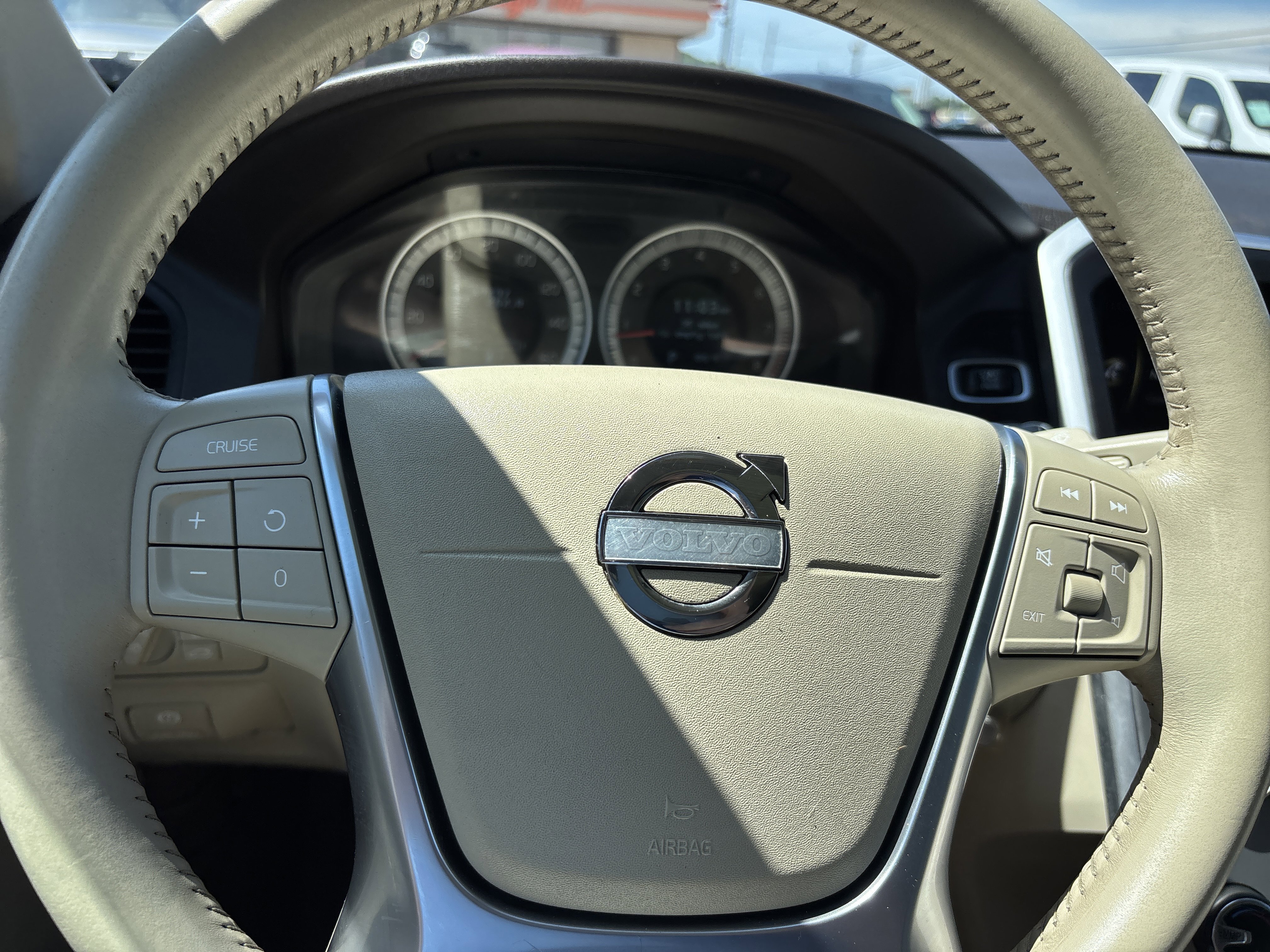 Used 2011 Ice White Volvo 3.0T AWD image 25