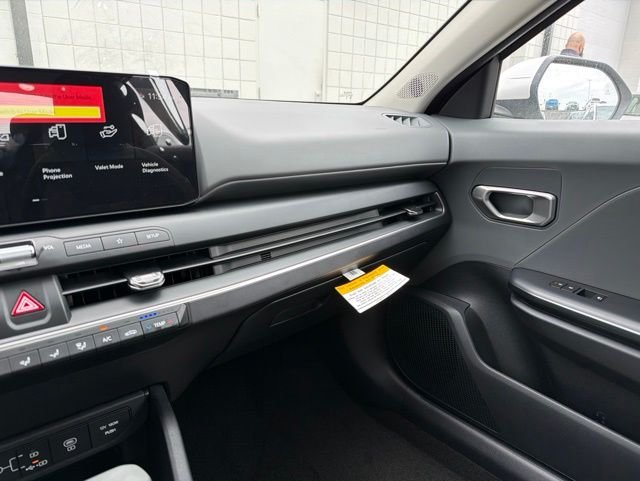 New 2026 Snow White Pearl Kia LXS image 20