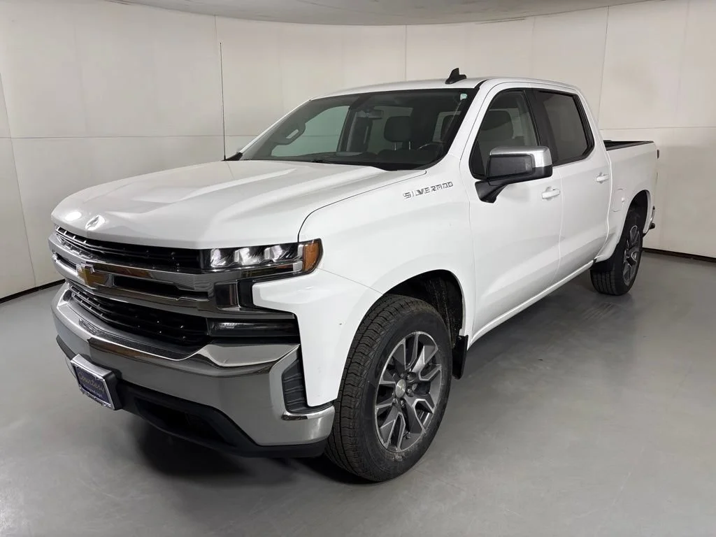 Certified Used 2020 SUMMIT WHITE Chevrolet LT image 5