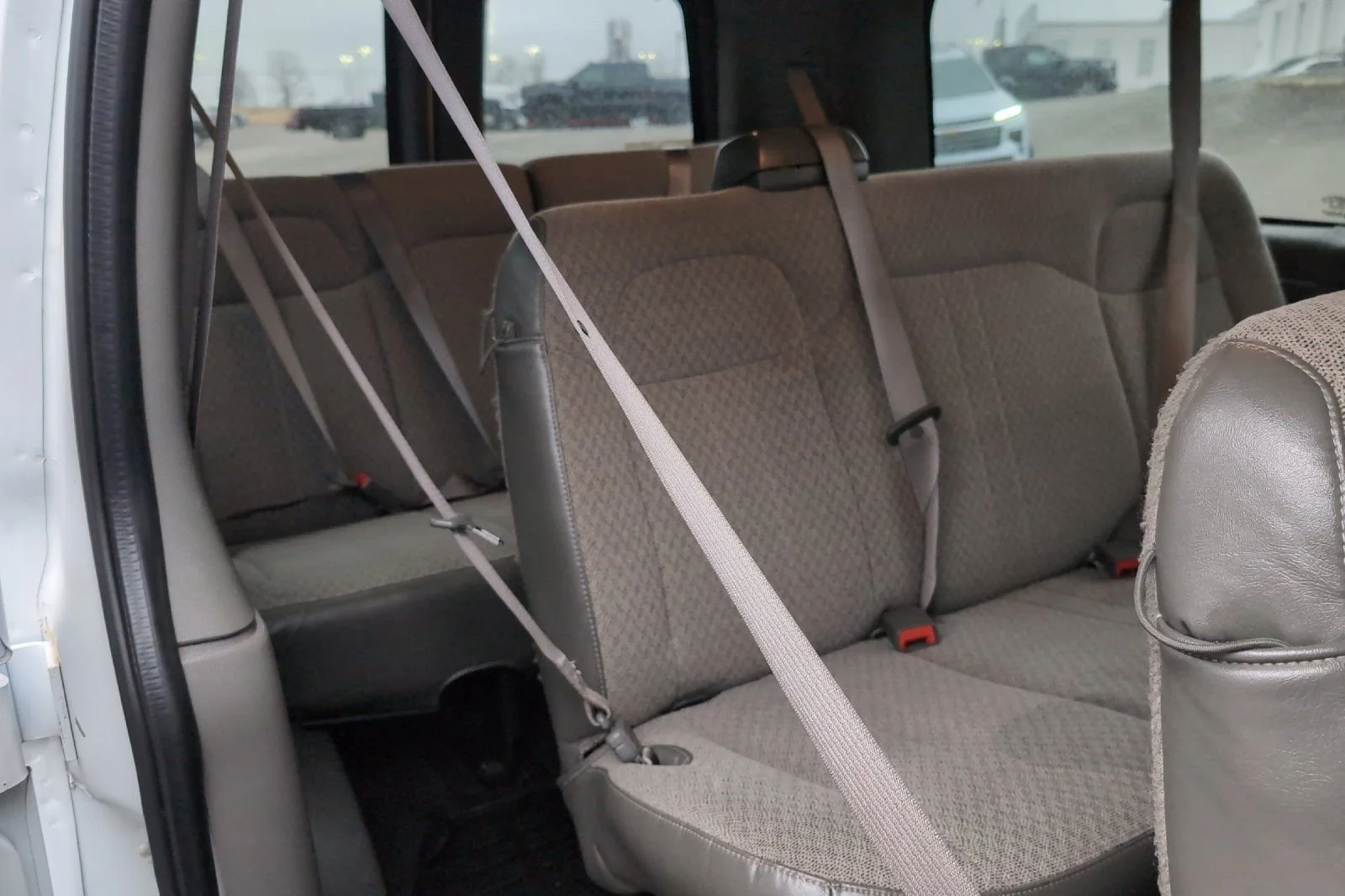 Used 2017 SUMMIT WHITE Chevrolet LT image 16