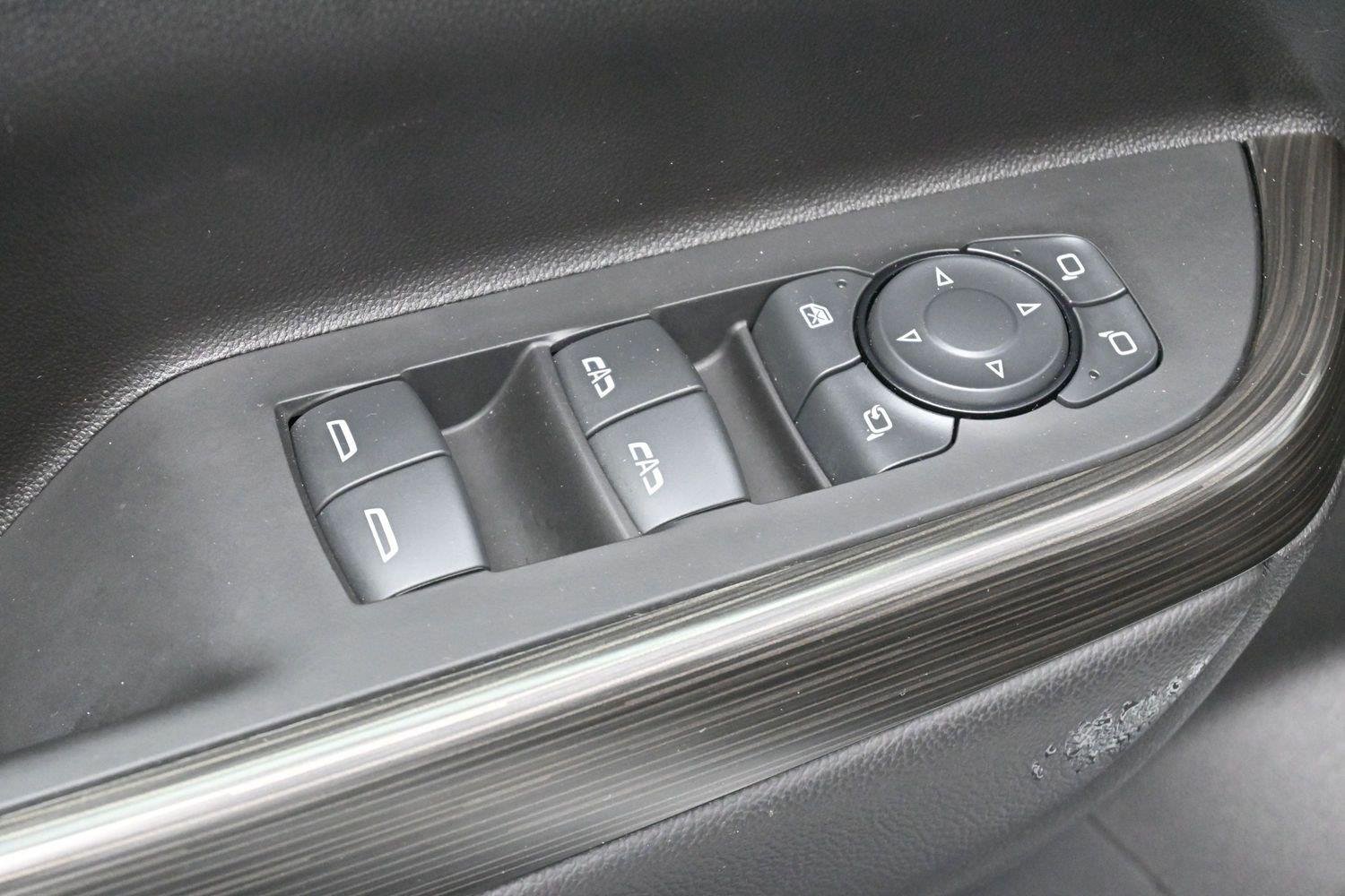 Used 2022 SUMMIT WHITE GMC SLT image 13