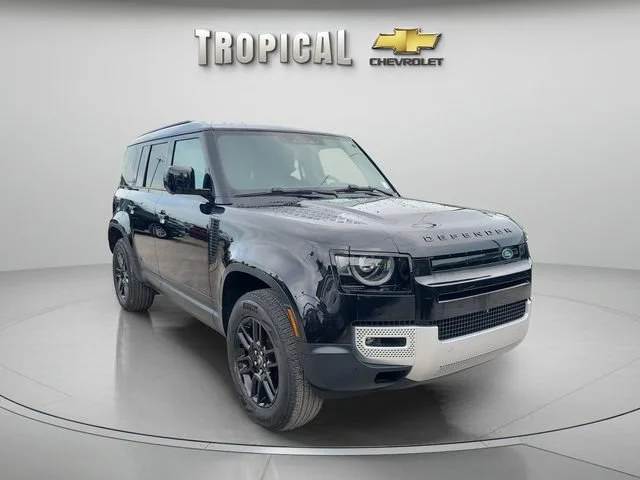 Used 2025 Black Land Rover S image 4