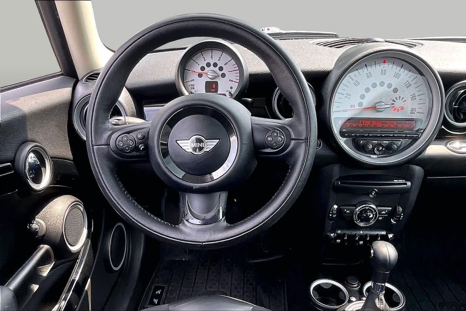 Used 2012  MINI  image 5