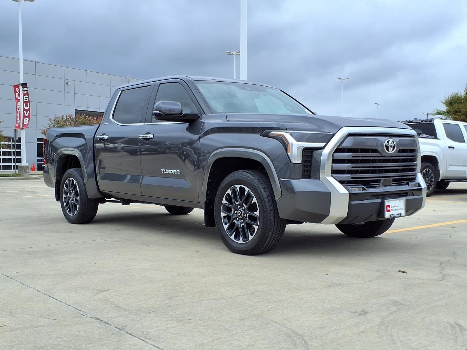 Certified Used 2025 MAGNETIC GRAY MET Toyota Limited image 3