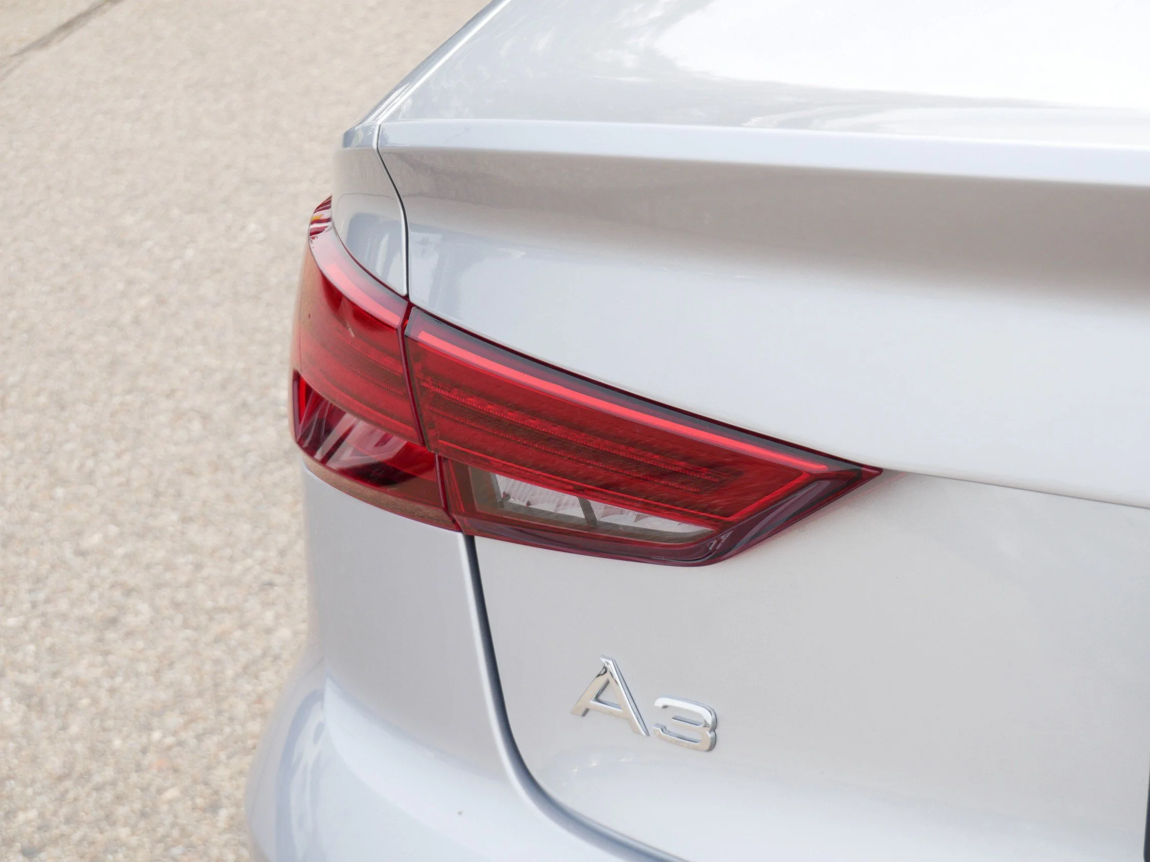 Used 2020 Silver Audi S line Premium image 17