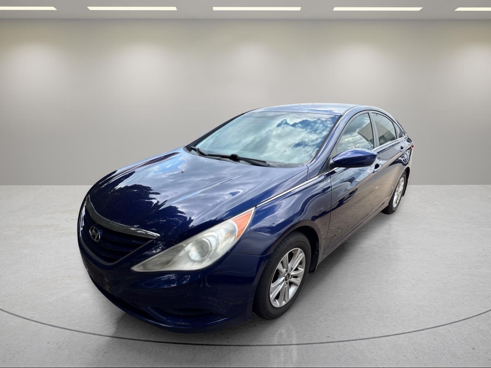 Used 2011 Pacific Blue Pearl Hyundai GLS image 1