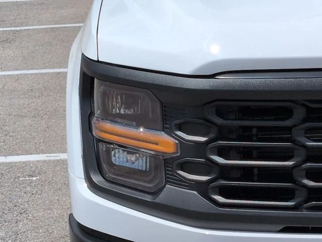 New 2026 Oxford White Ford XL image 10