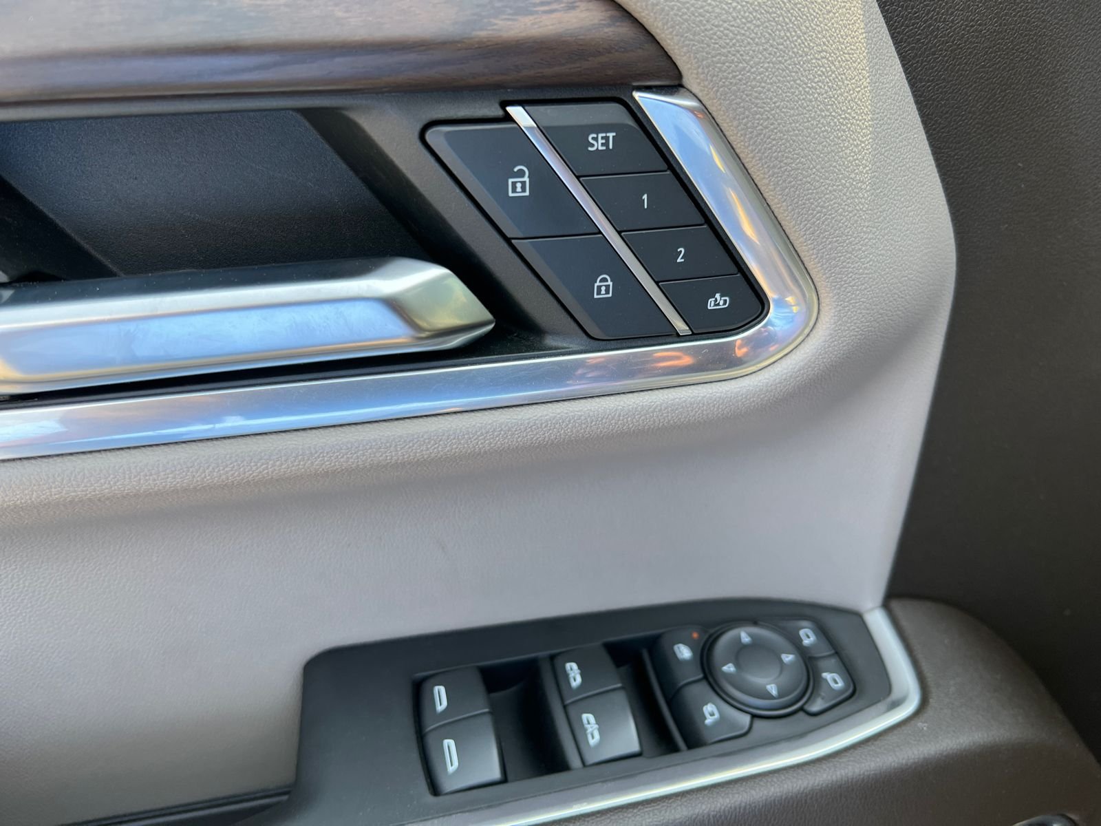 2022 GMC Sierra 1500 SLT - Photo 12