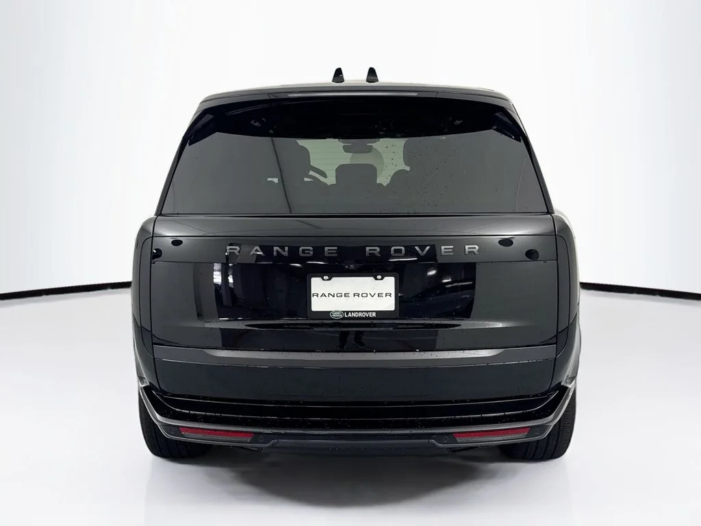 New 2026 Santorini Black Land Rover SE image 6