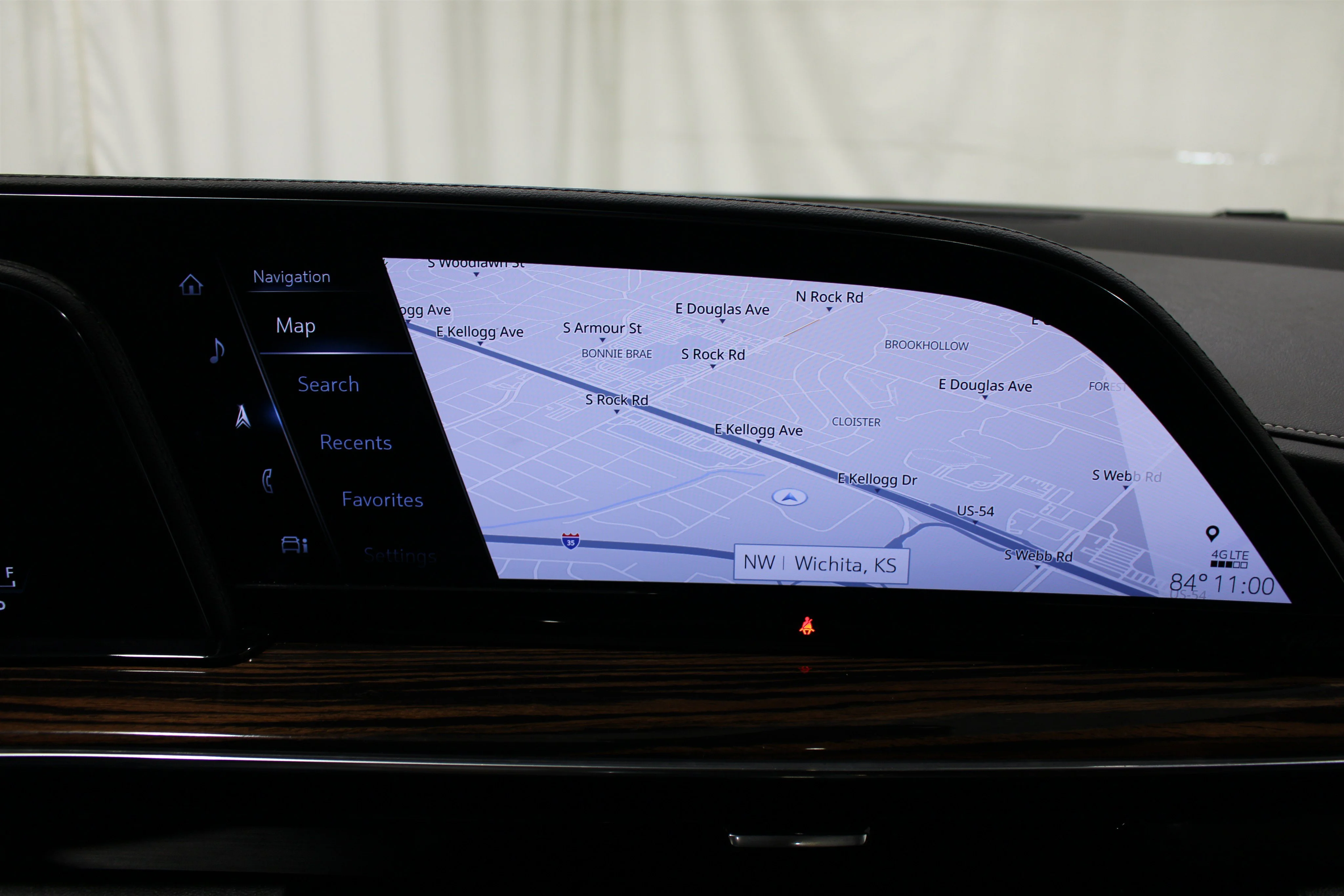 2024 Cadillac Escalade Premium Luxury - Photo 17