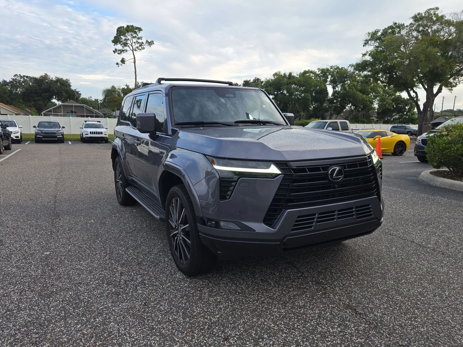 Used 2024 Nebula Gray Pearl Lexus GX 550 Luxury image 3