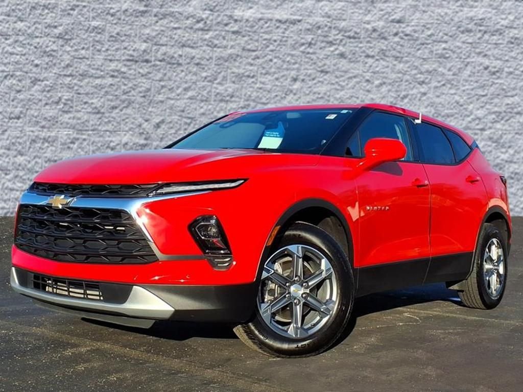 2025 CHEVROLET BLAZER - Image 2