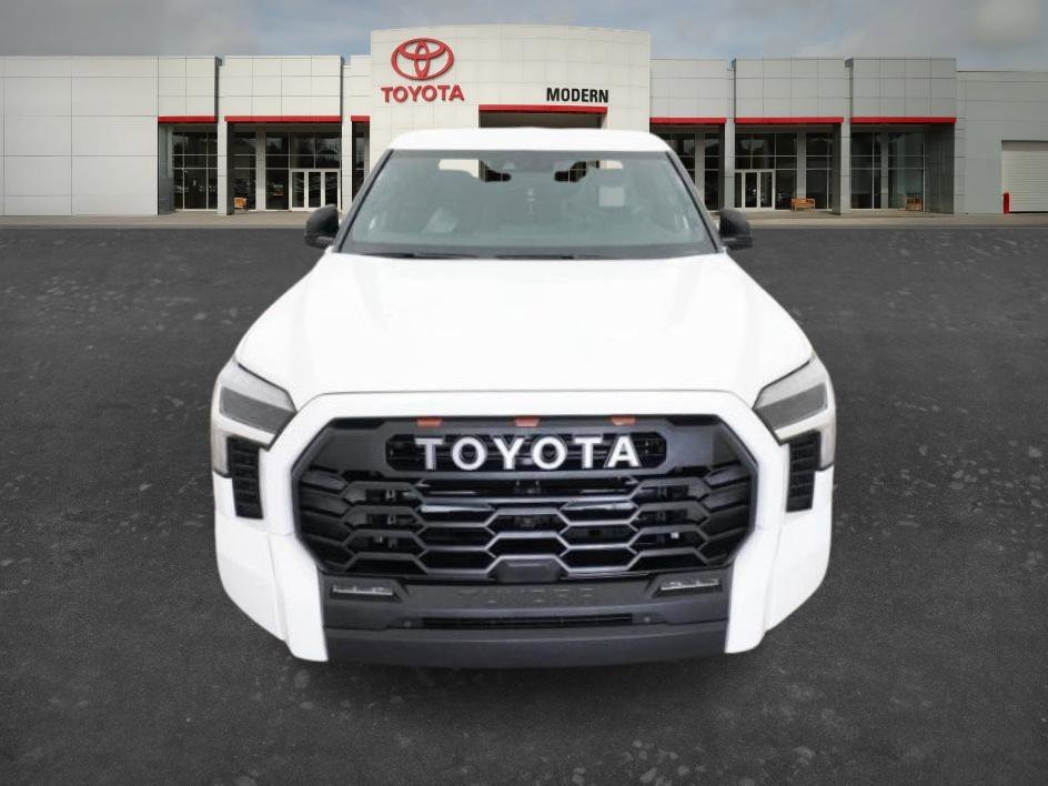 New 2026 Ice Cap Toyota SR5 image 3
