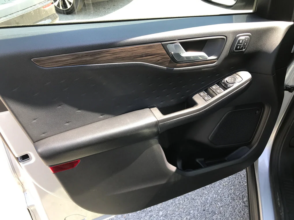 Pre-Owned 2020 Ford Escape Titanium