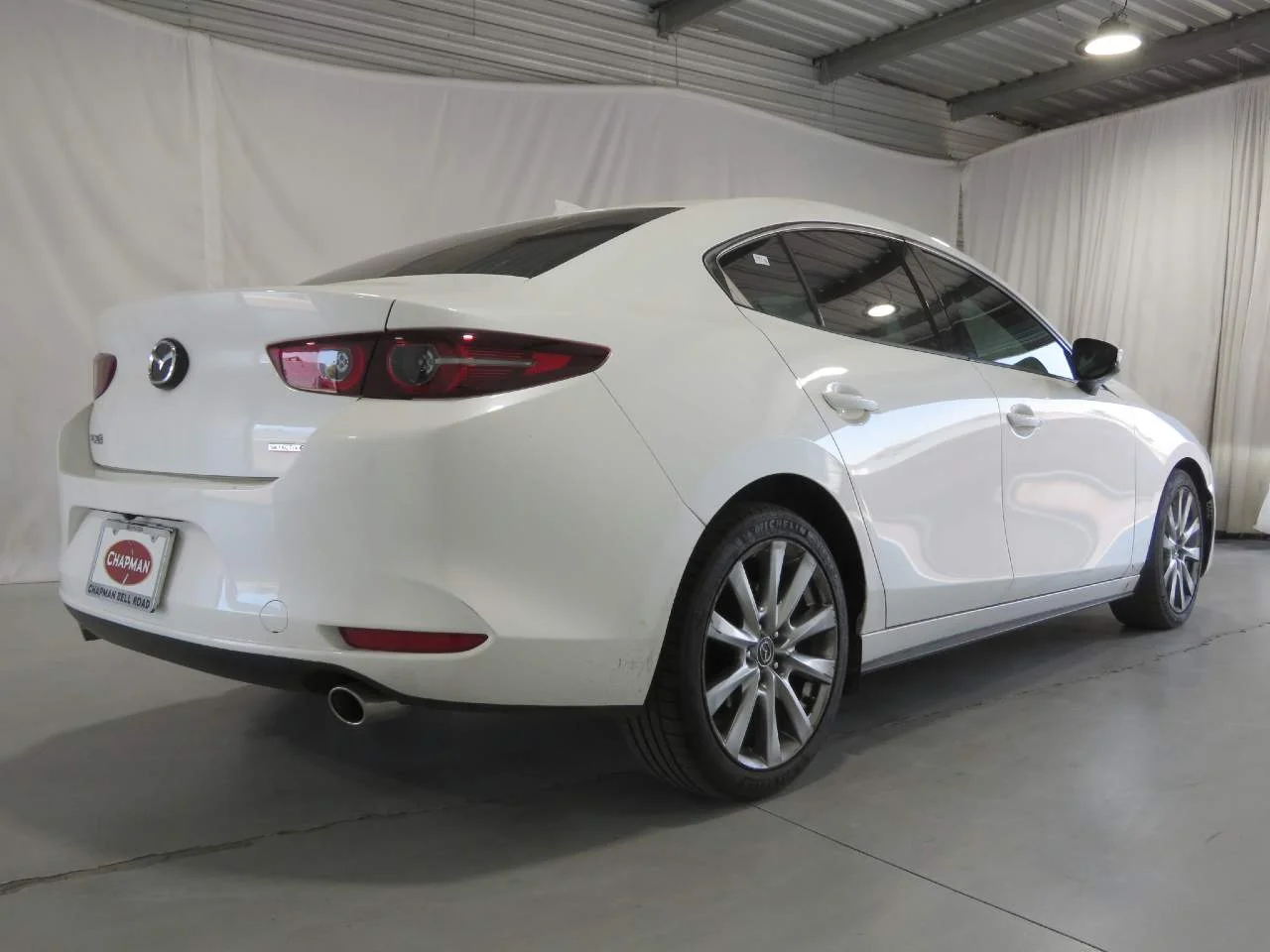 Used 2020 Snowflake White Pearl Mica Mazda Premium image 4
