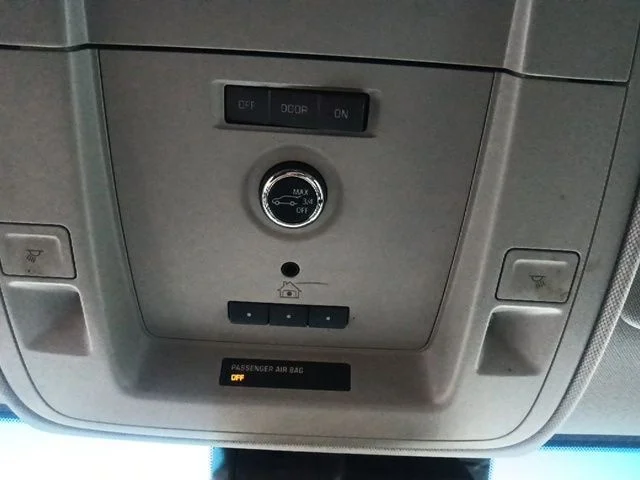 Used 2020 White Chevrolet Premier image 28