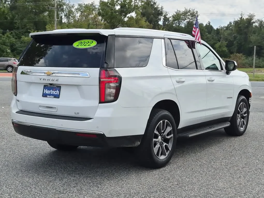 Used 2022 Summit White Chevrolet LT image 3
