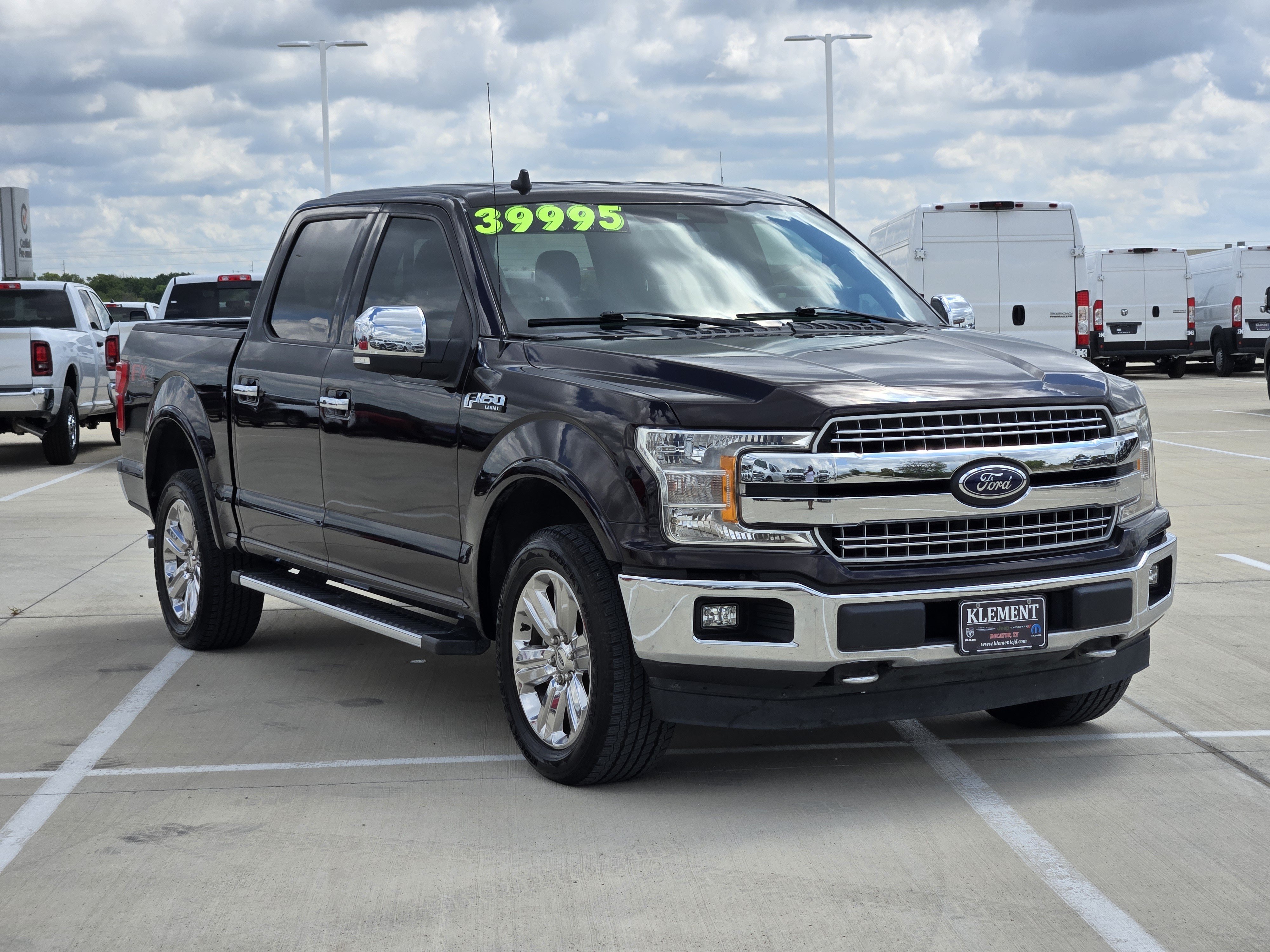 Used 2019 Magma Red Metallic Ford LARIAT image 4
