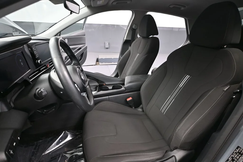 Used 2021 Gray Hyundai SEL image 23