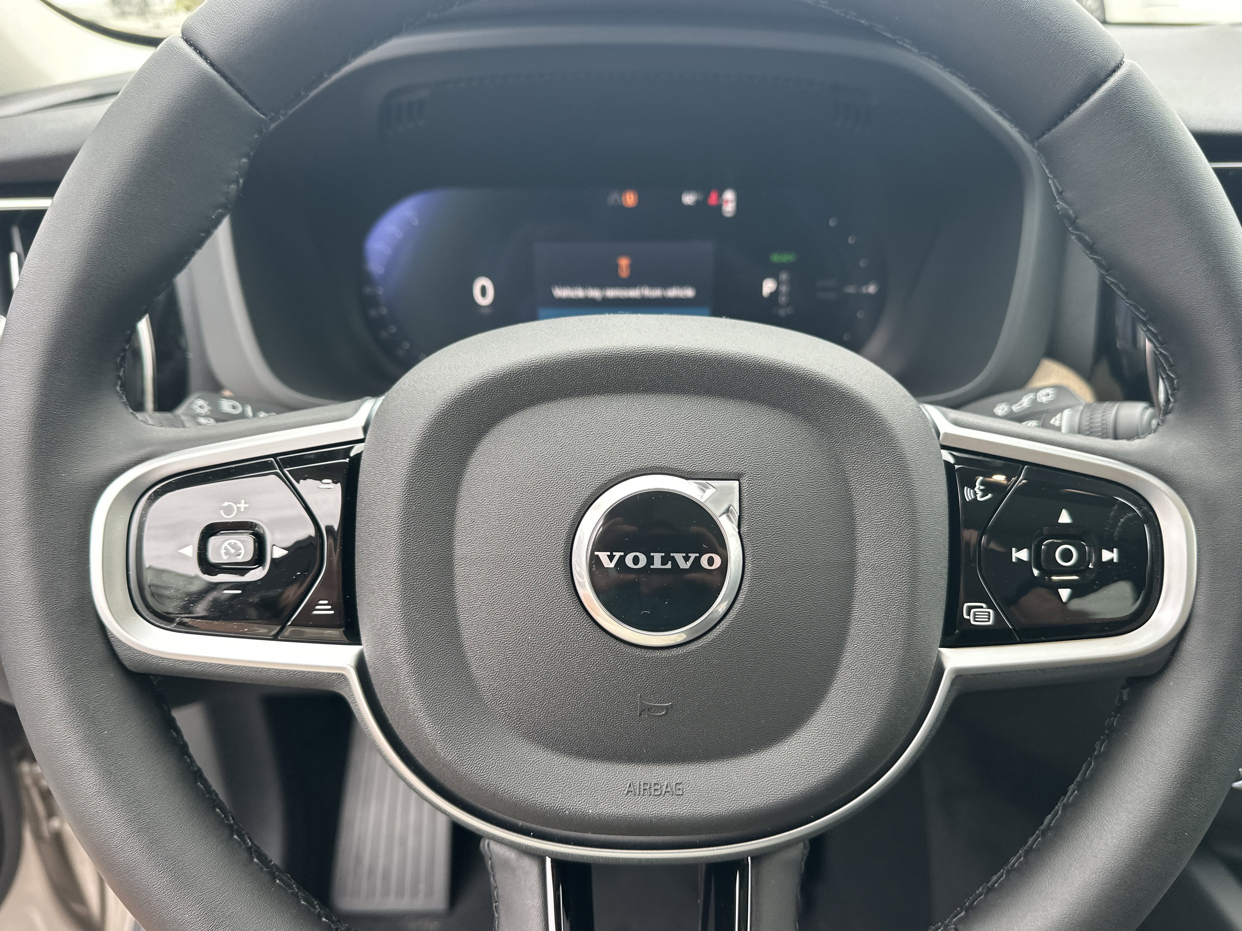 2026 Volvo XC90 Core - Photo 19