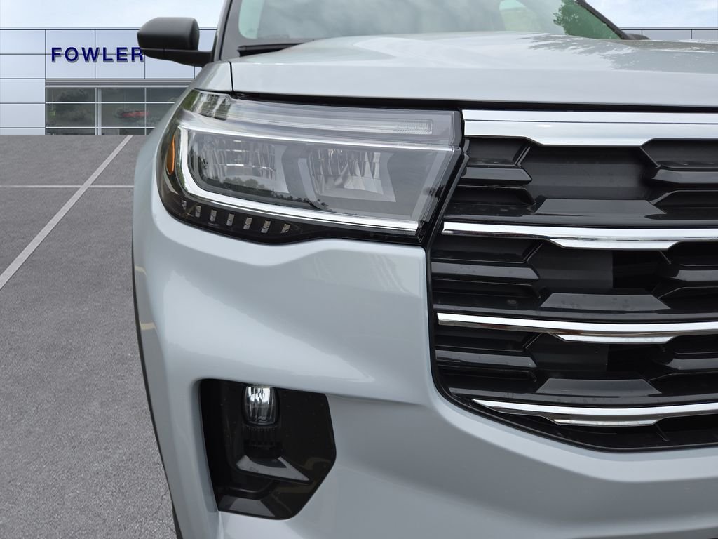 New 2026 Space White Metallic Ford Active image 29