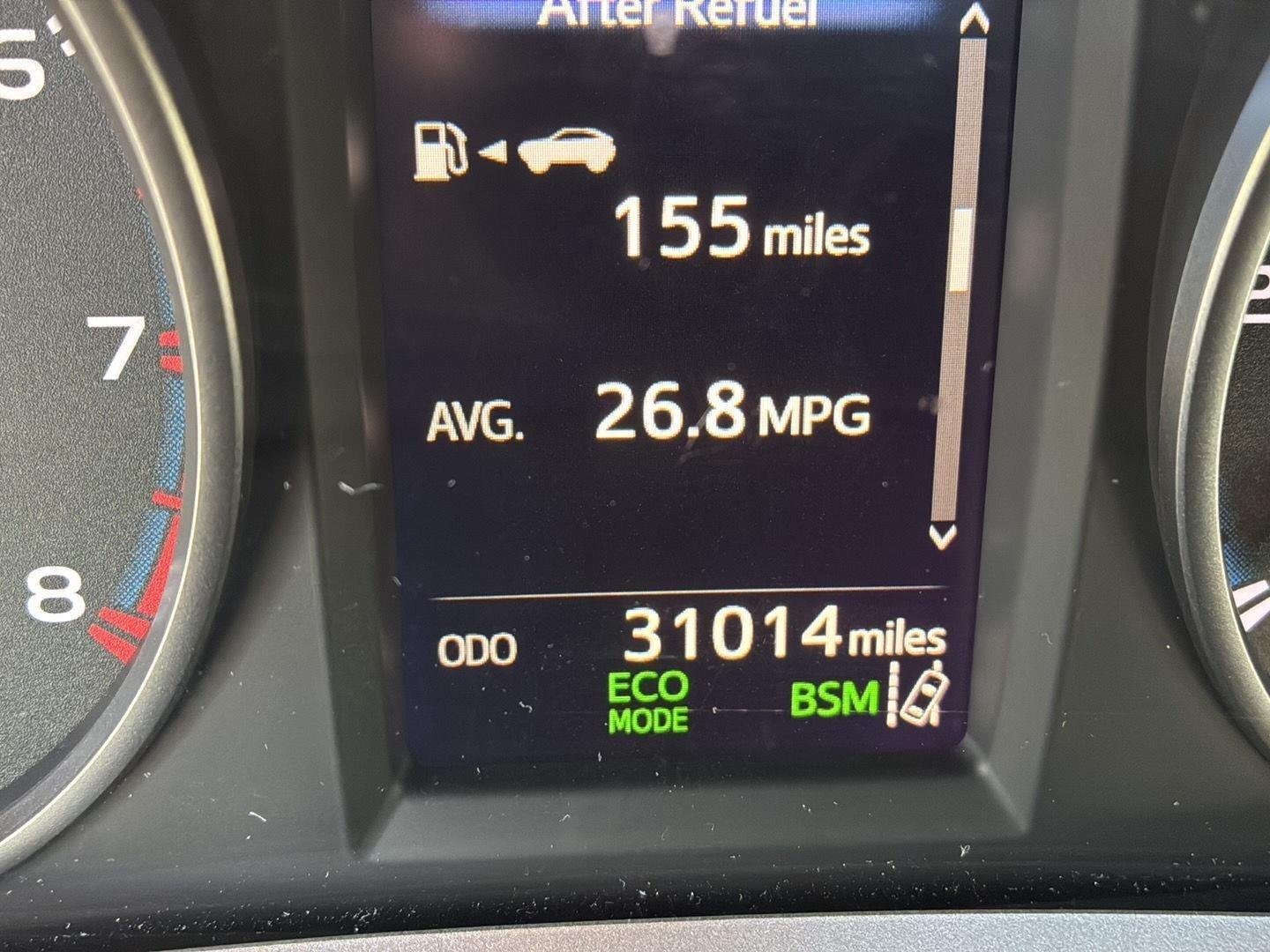 Used 2018 Toyota RAV4 XLE with VIN JTMWFREV7JJ737158 for sale in Kansas City