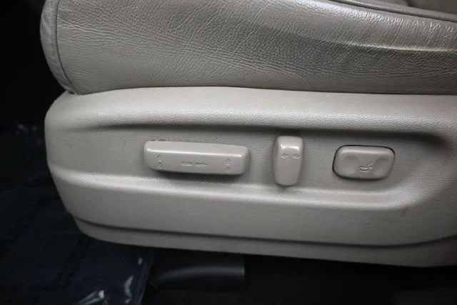 Used 2017 White Honda Touring image 27