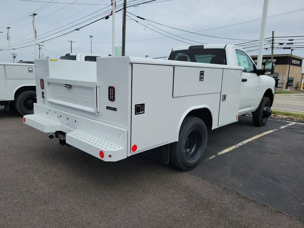 2026 RAM 3500 Chassis Tradesman - Photo 7