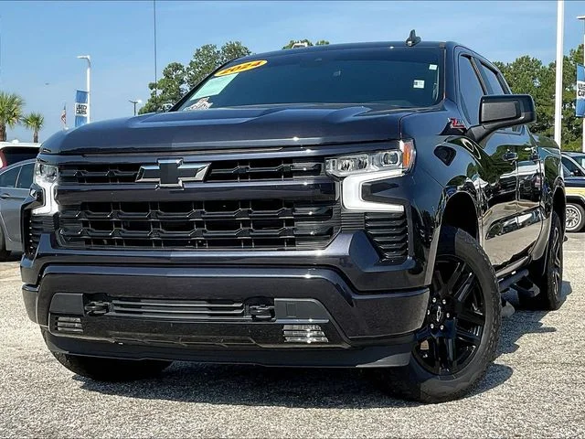 Used 2024 Gray Chevrolet RST image 3