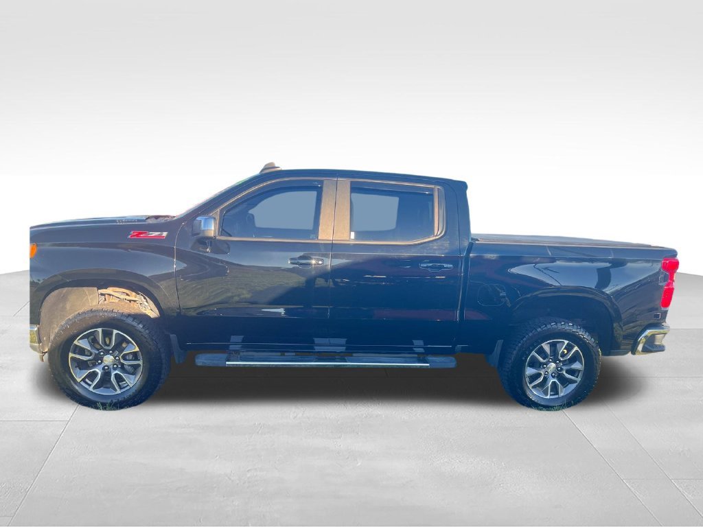 Used 2020 Black Chevrolet LT image 2