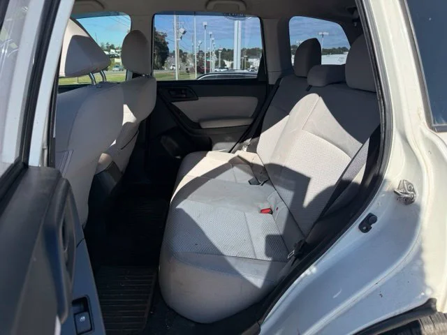 Used 2016 White Subaru 2.5i image 11