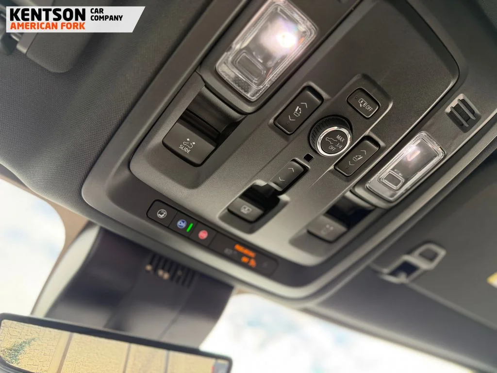2025 Chevrolet Suburban High Country - Photo 27