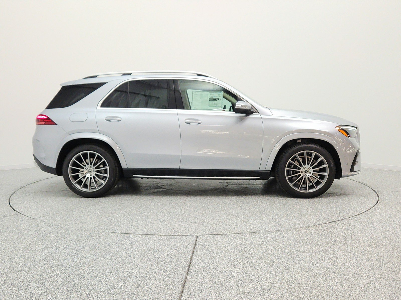 New 2026 Cirrus Silver Metallic Mercedes-Benz GLE 450 4MATIC® SUV image 4