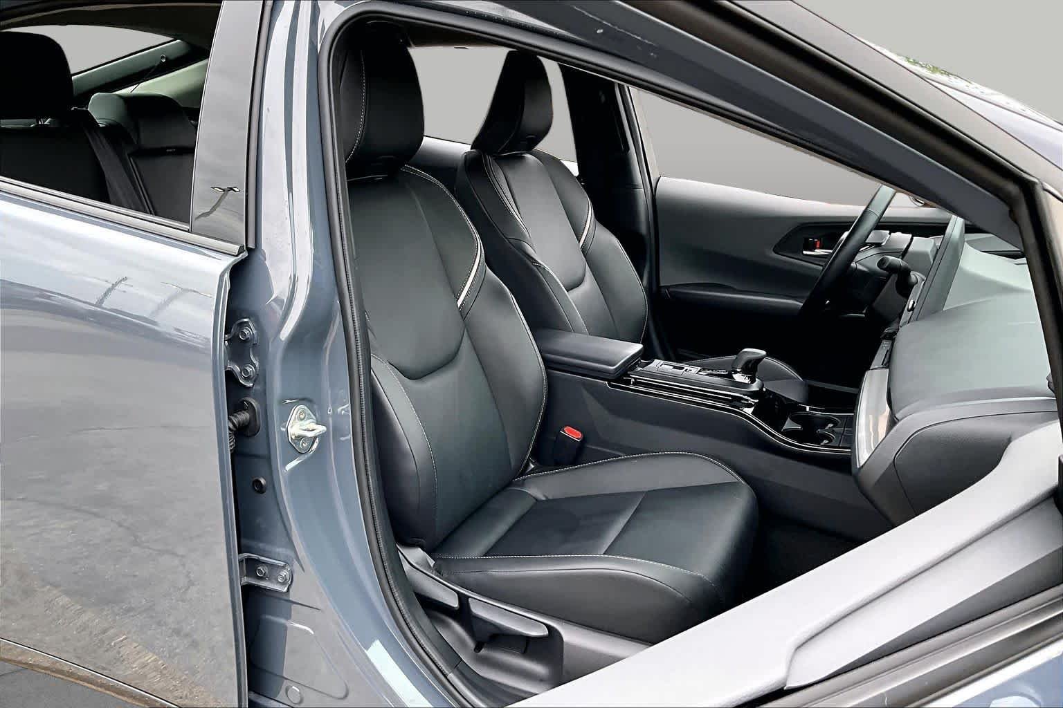 Certified Used 2025 Guardian Gray Toyota Limited image 9