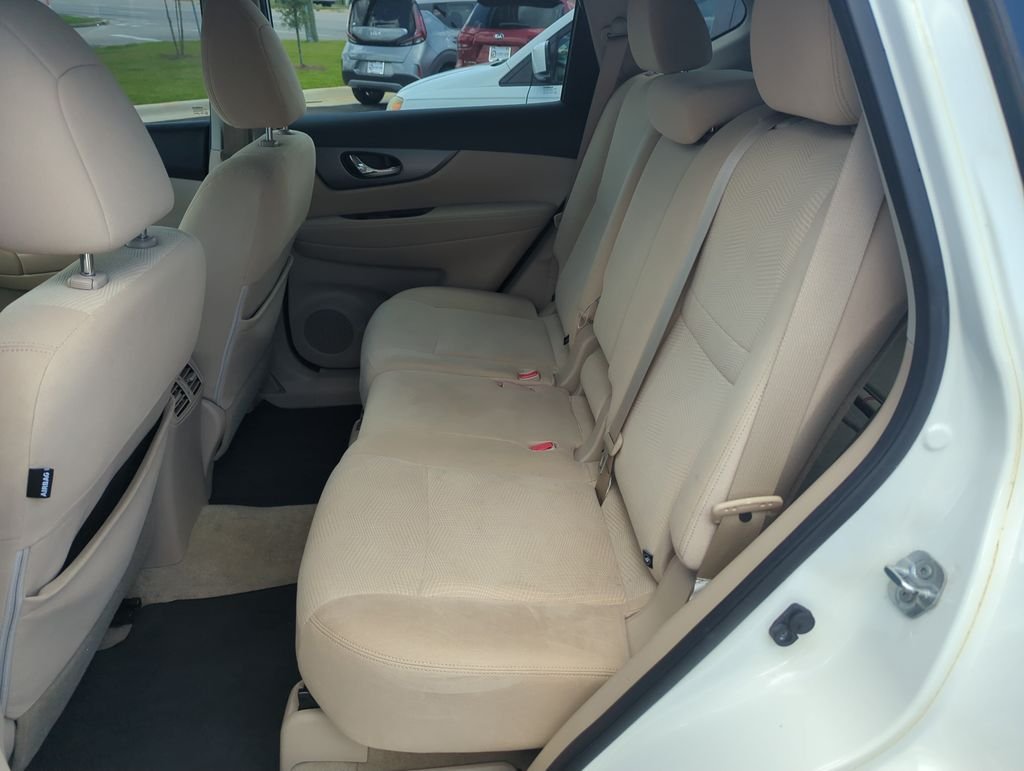 Used 2015 White Nissan SV image 28