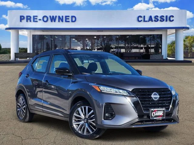 2024 Nissan Kicks SR