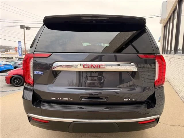 Used 2023 Silver GMC SLT image 3
