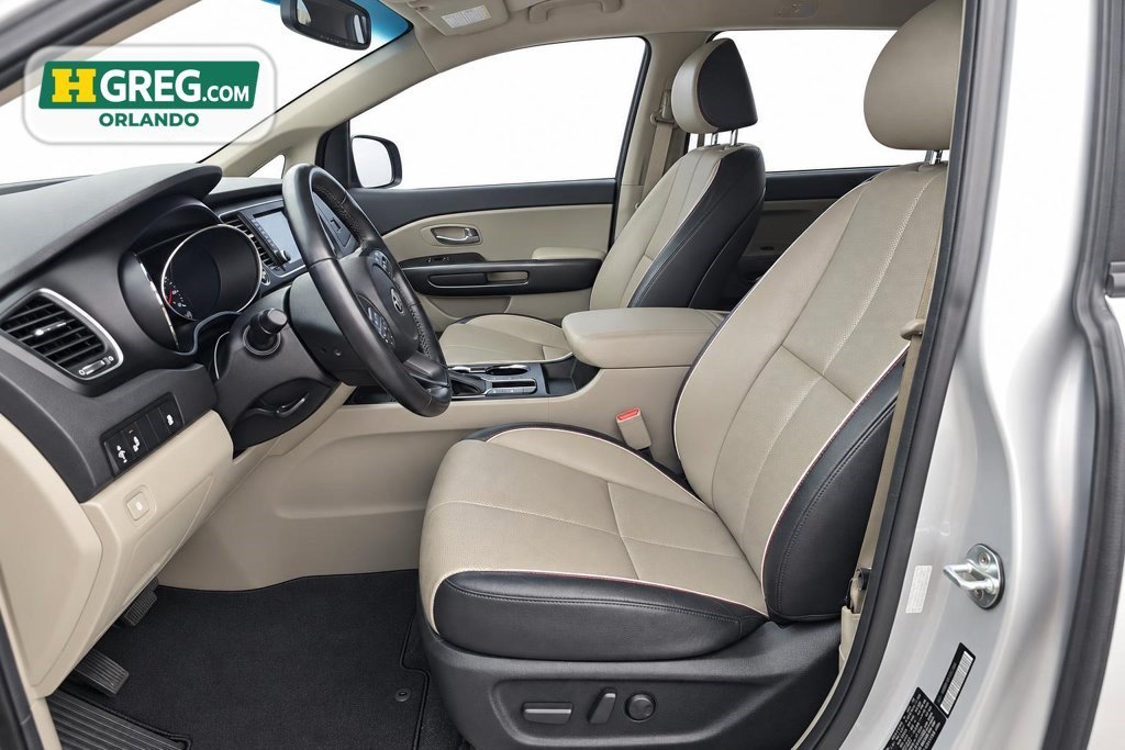 Used 2020 Silky Silver Kia EX image 7