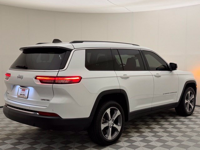 Used 2024 Bright White Clearcoat Jeep Limited image 12