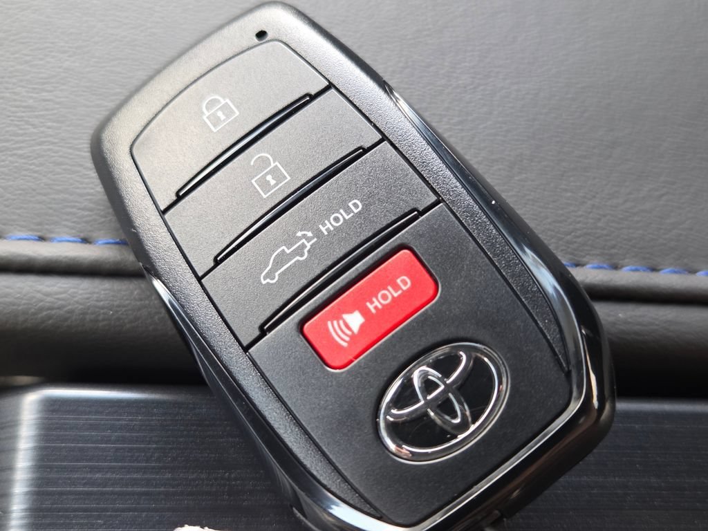 New 2026 Celestial Silver Metallic Toyota Platinum image 43