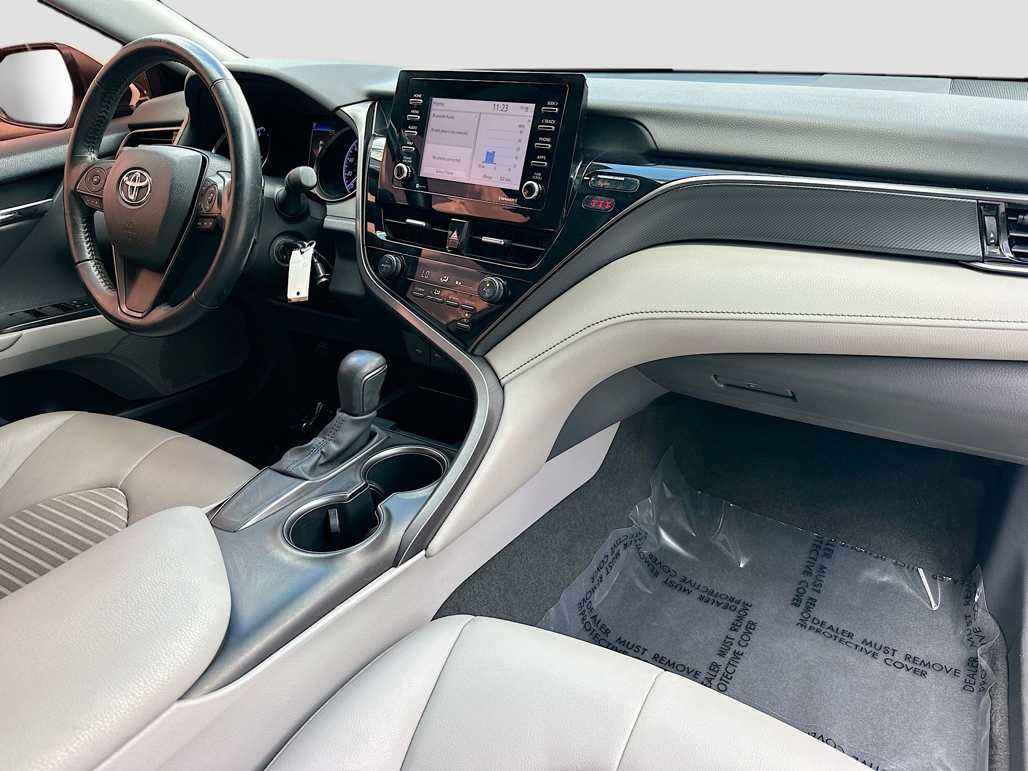 Used 2021 Super White Toyota SE image 22