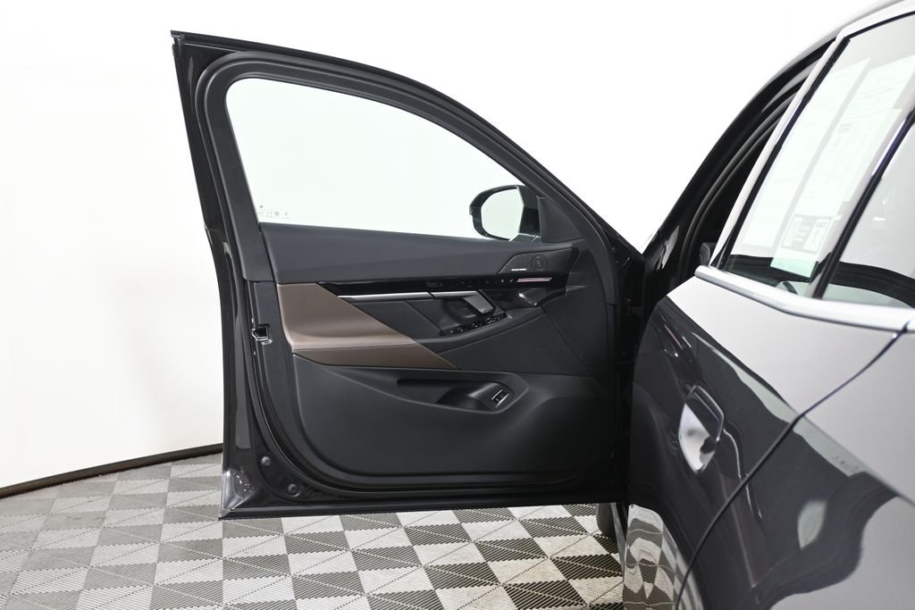 Used 2026 Gray BMW 530i xDrive image 28