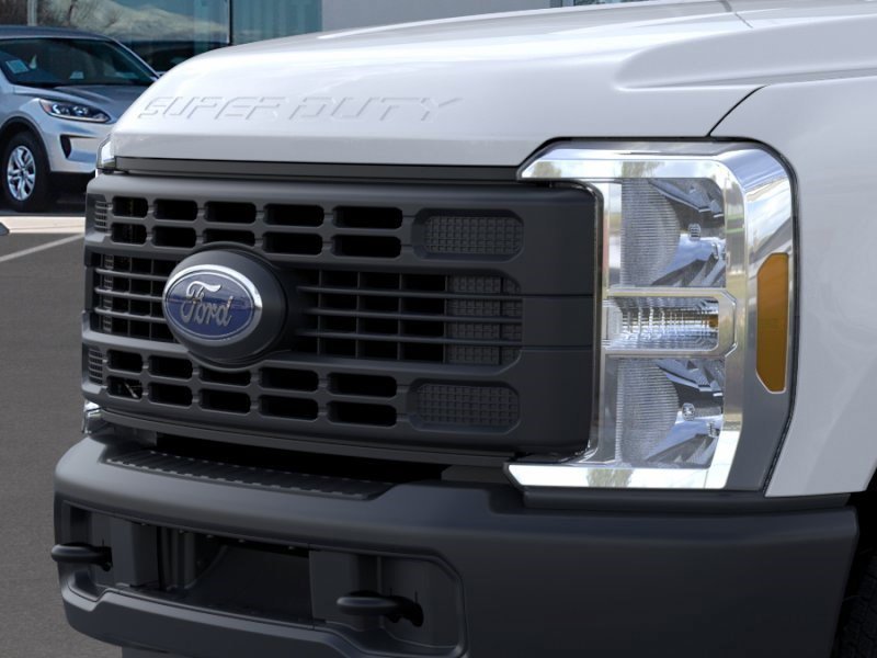 New 2026 Oxford White Ford XL image 18