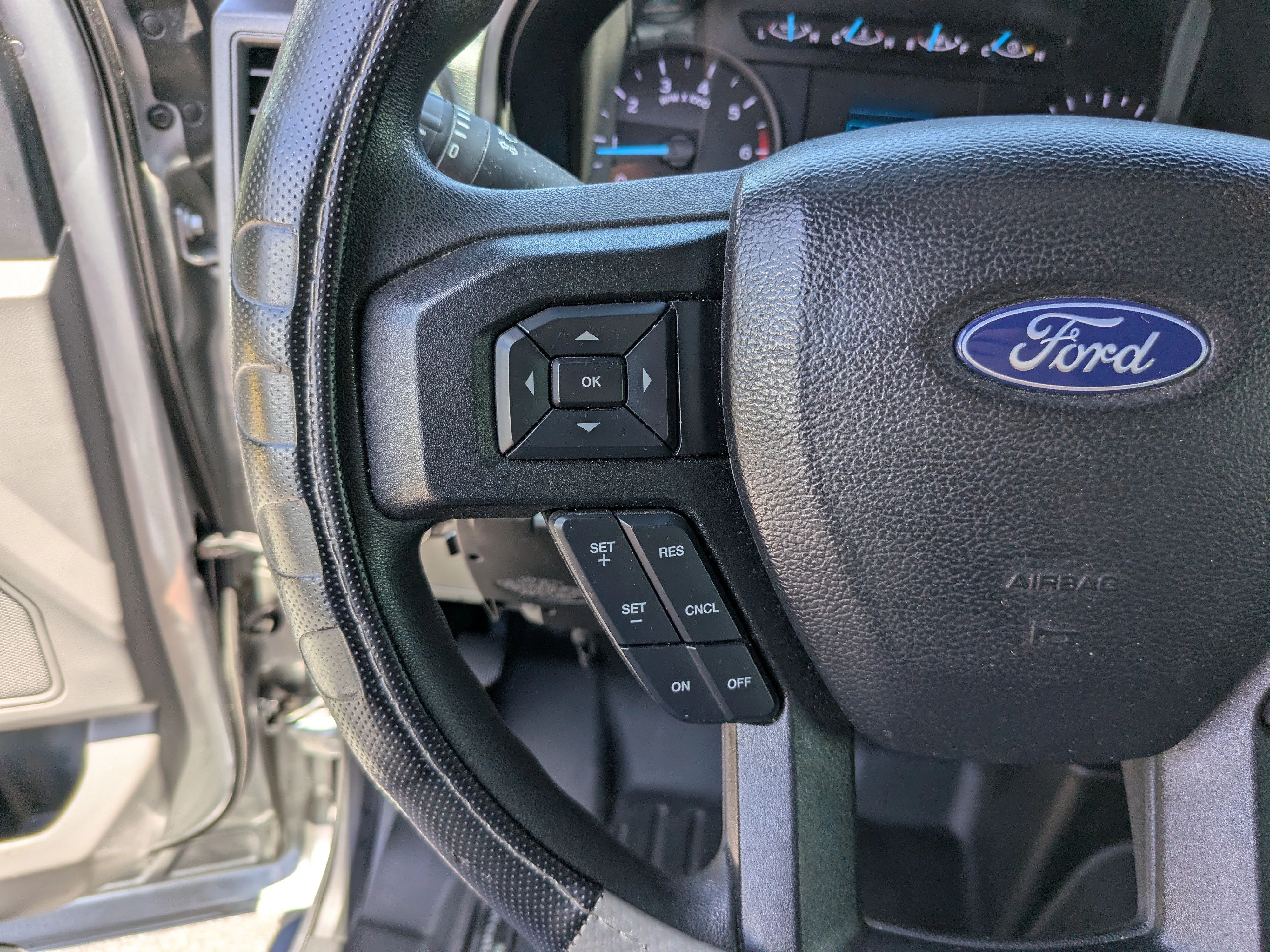 Certified Used 2020 Iconic Silver Metallic Ford XL image 29
