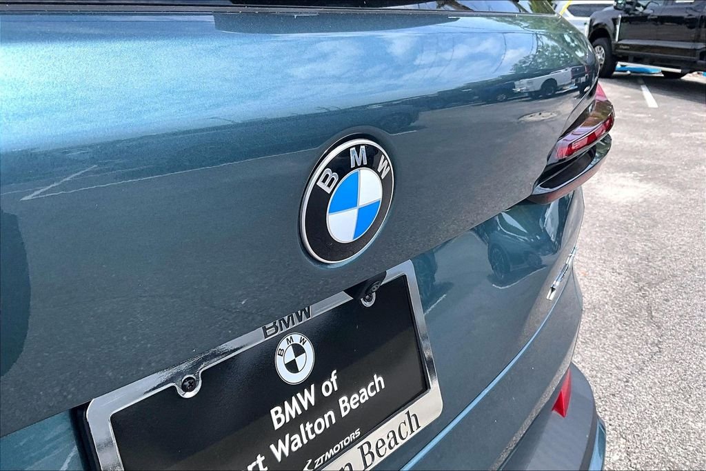 Used 2024 Blue BMW xDrive40i image 21