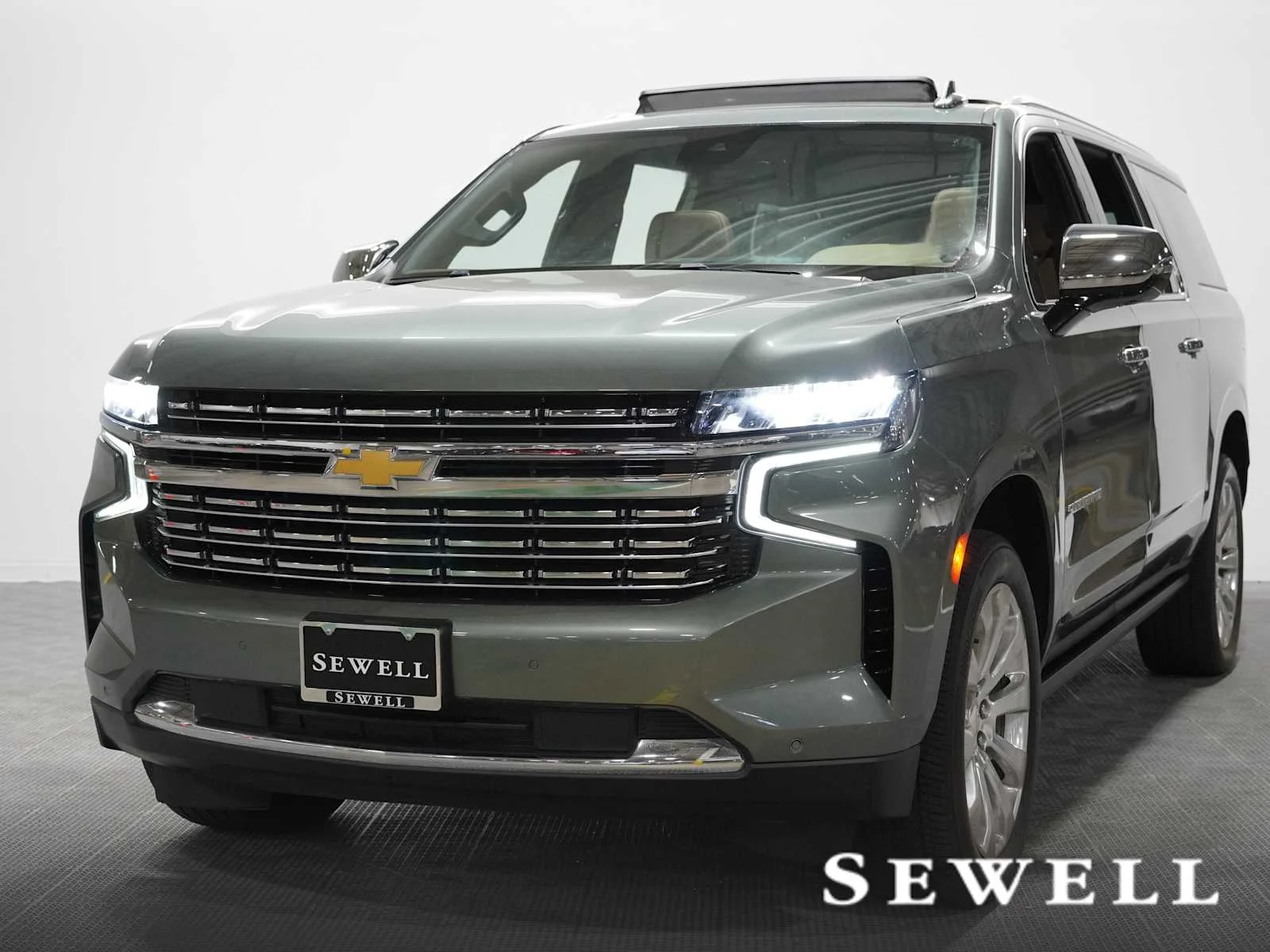2023 Chevrolet Suburban Premier