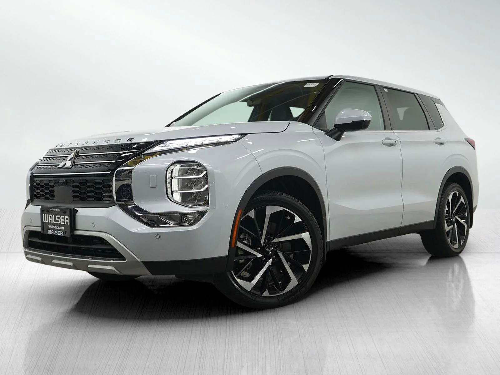 2023 Mitsubishi Outlander SE S-AWC's photo